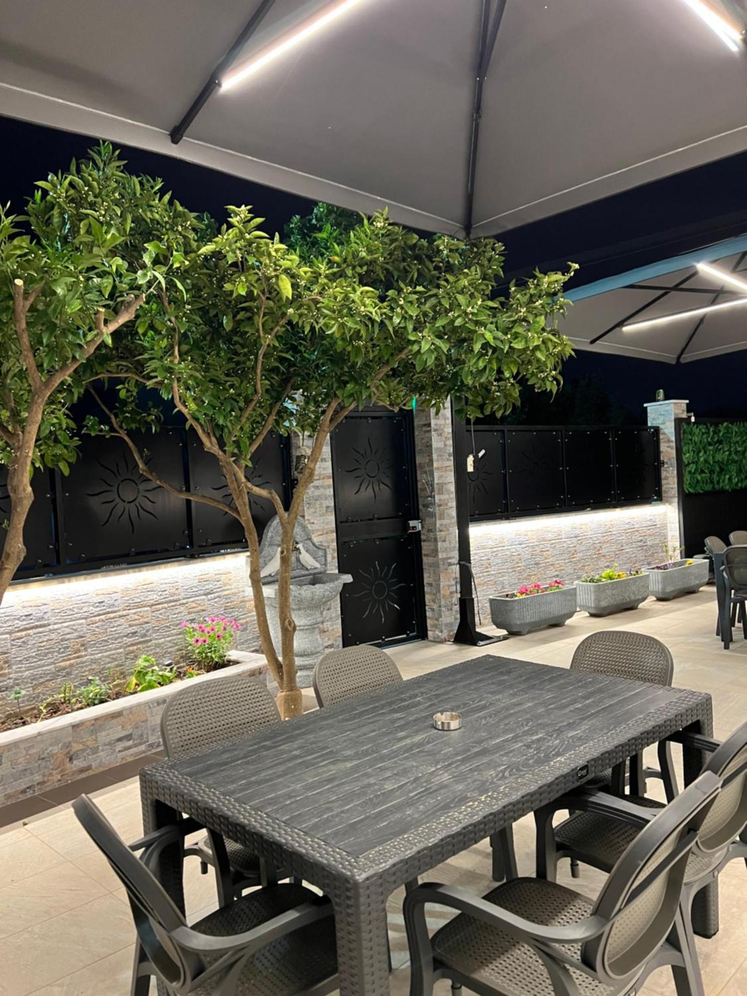 Vila Eljus Durres Bagian luar foto