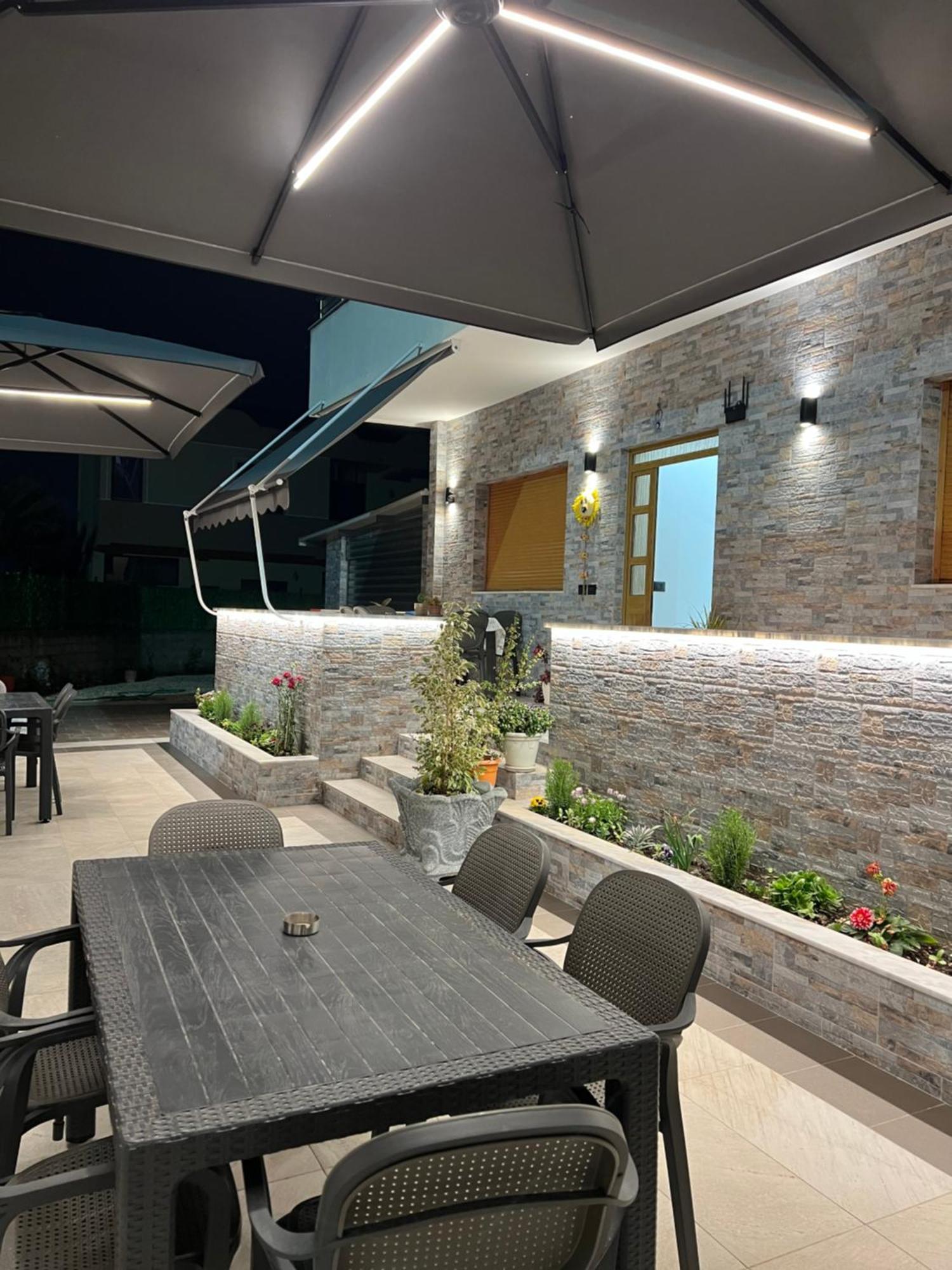 Vila Eljus Durres Bagian luar foto